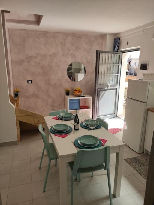 カターニアTeam019 Casa Giusi Terrace & Sicilian Charmアパートメント エクステリア 写真